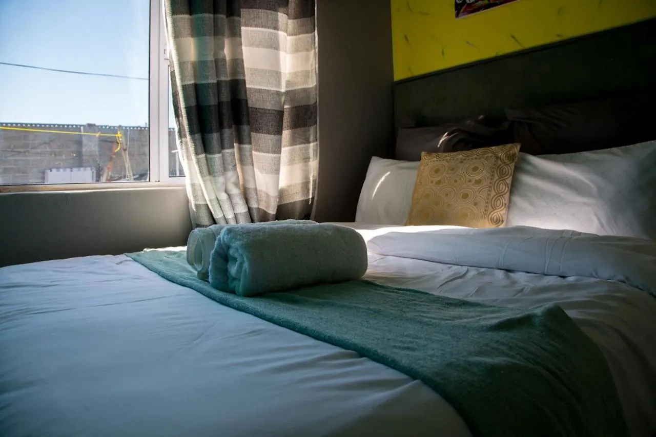 Guest house Room In Guest Room - Annex Lodge Ndabeni Cape Town