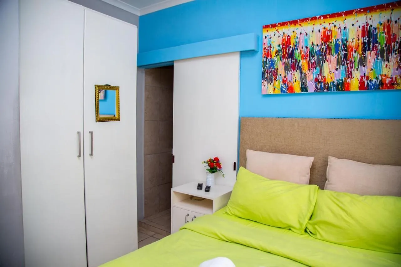 Room In Guest Room - Annex Lodge Ndabeni Κέιπ Τάουν 0*,